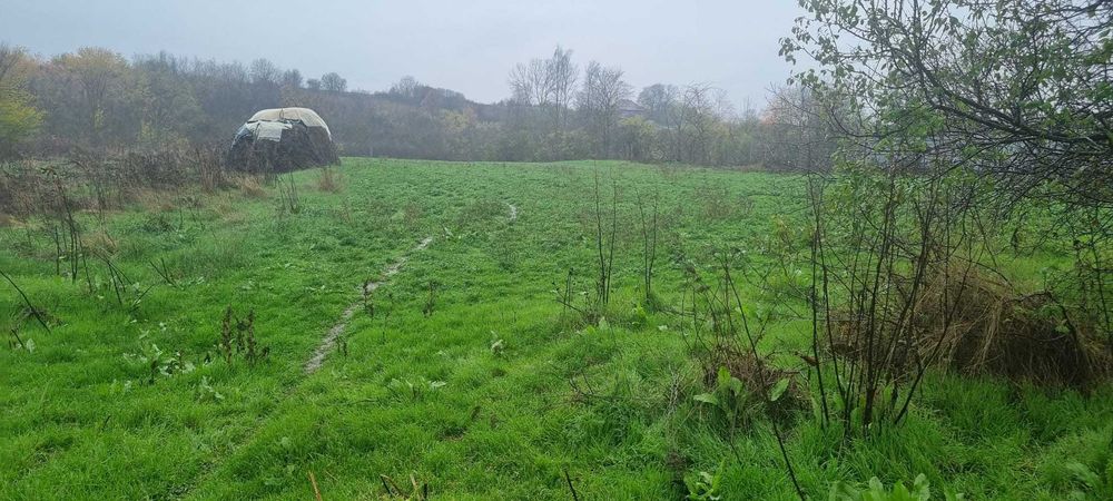 Vand teren intravilan situat in sat SUICA oras Scornicesti