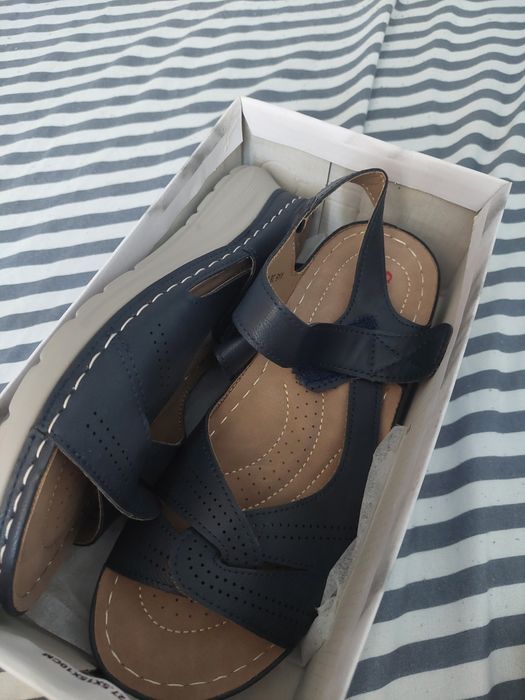 Se Vand Sandale Damă Nr 38 Noi In Cutie