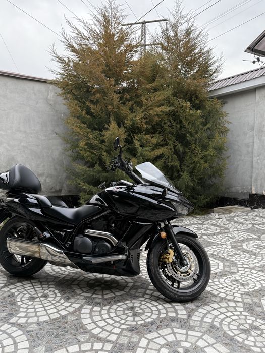Мотоцикл Honada DN-1 единственный в Узбекистане