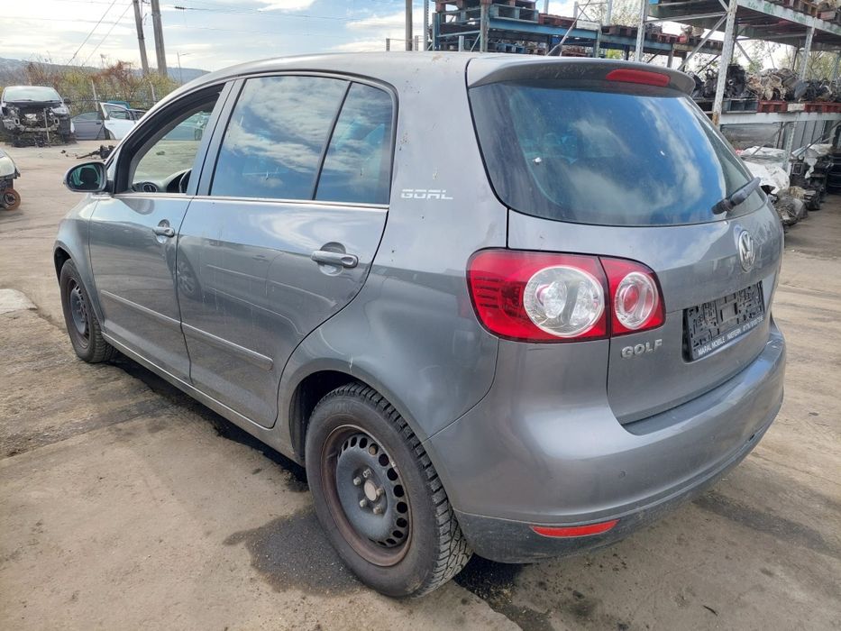 Dezmembram Volkswagen Golf plus, an 2008, motor 1.9 tdi, DSG