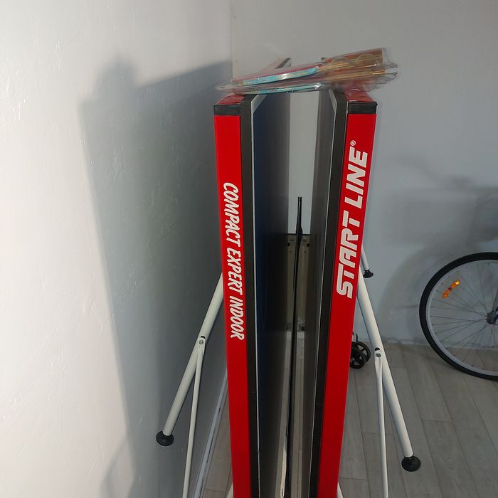 Теннисный стол..