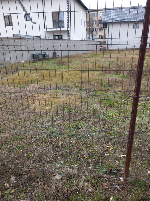 Vind teren intravilan pitesti