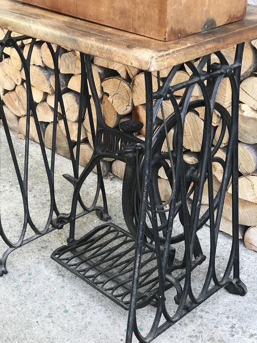 Стара шевна машина