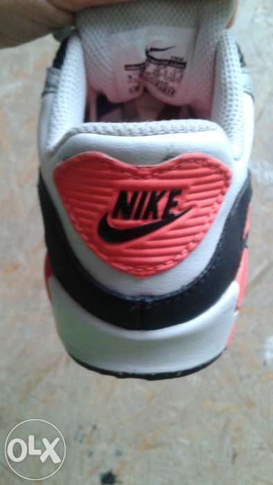 Adidas Nike 26,5