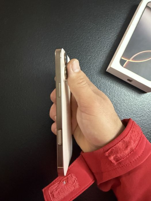 Iphone 16 pro max desert titanium