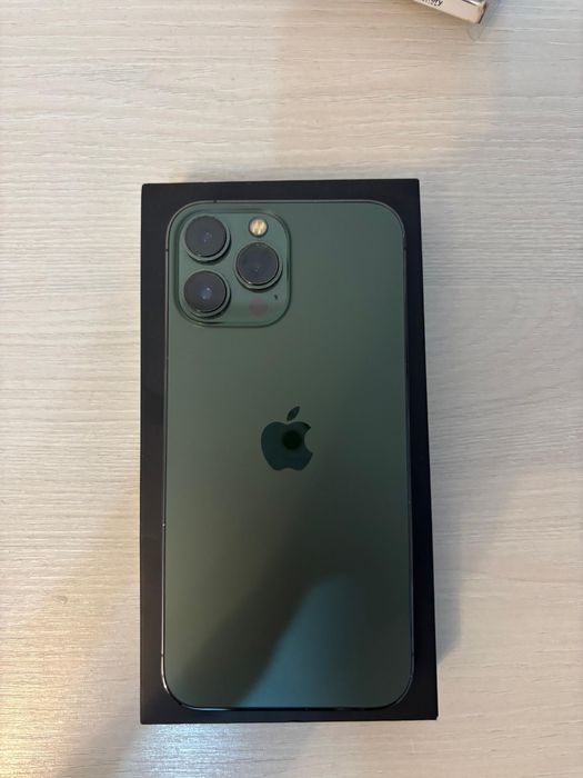 Iphone 13pro max green
