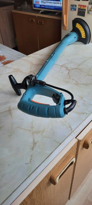 Продавам електрически тример модел QT6020