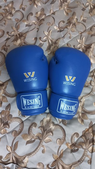 Боксерские перчатки весинг 10оз
