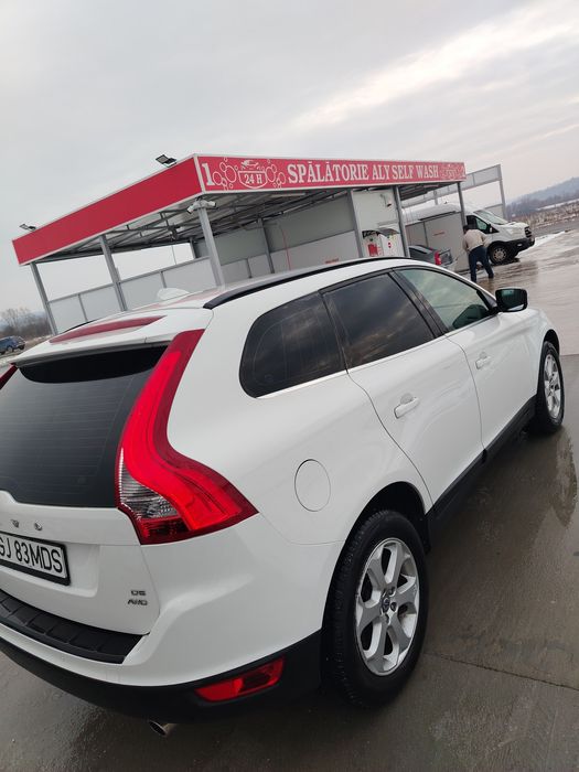 Vând volvo automata