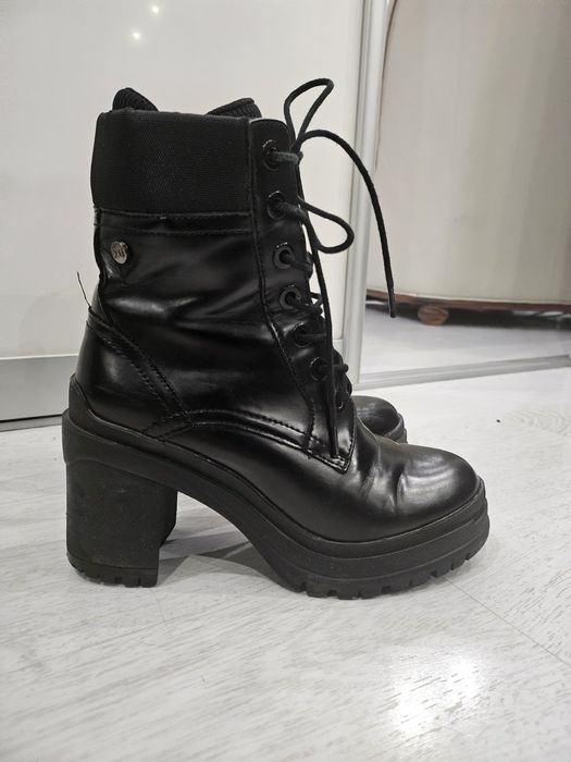 Черни боти 35 номер