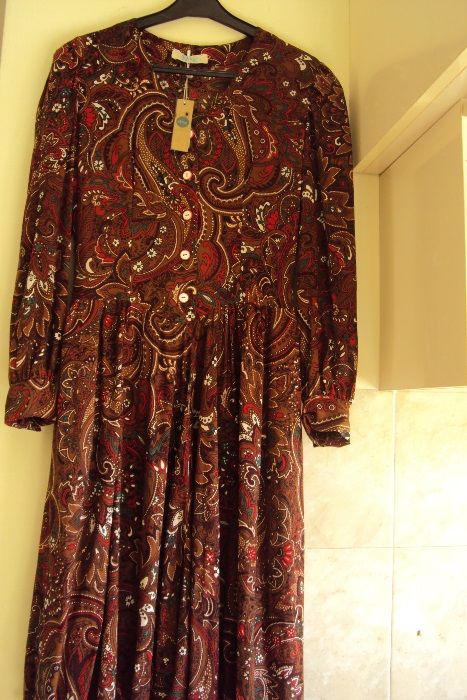 Продавам нова с етикет елегантна рокля