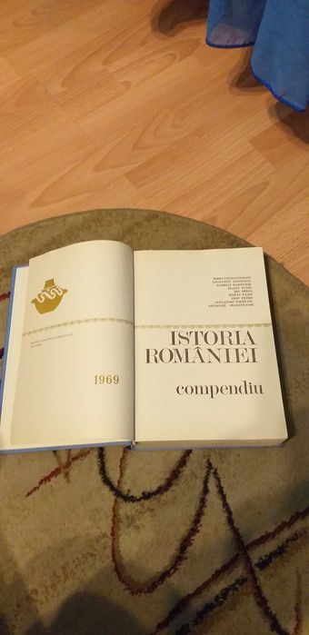 Carte excepțională "Istoria României"
