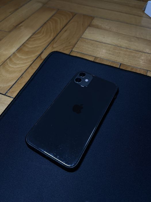 iPhone 11 128gb Space Black, пълен комплект