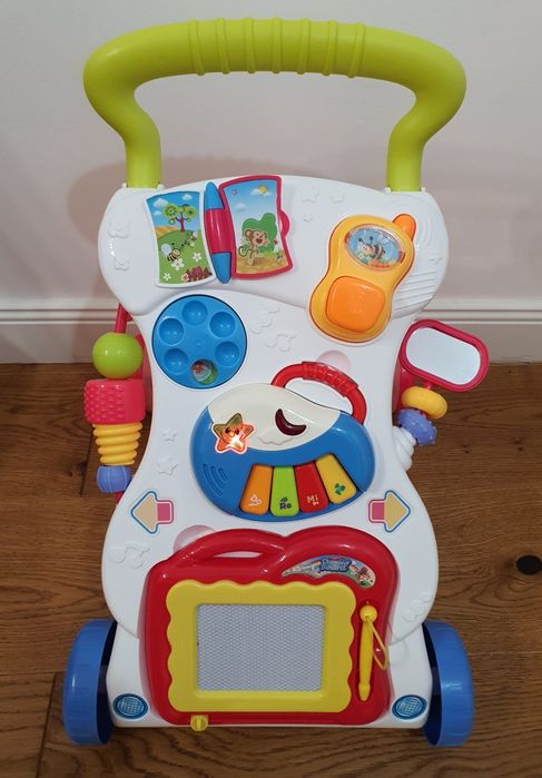 Premergator cu activitati, sunet si lumini