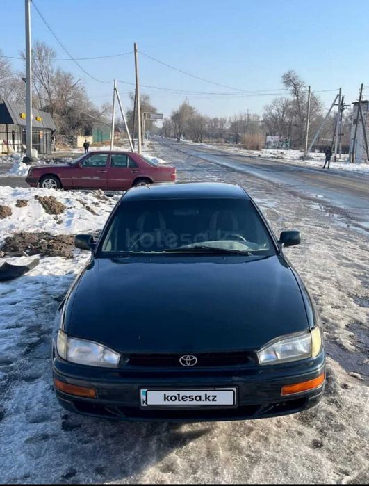 Продам машину Тойота Камри 10