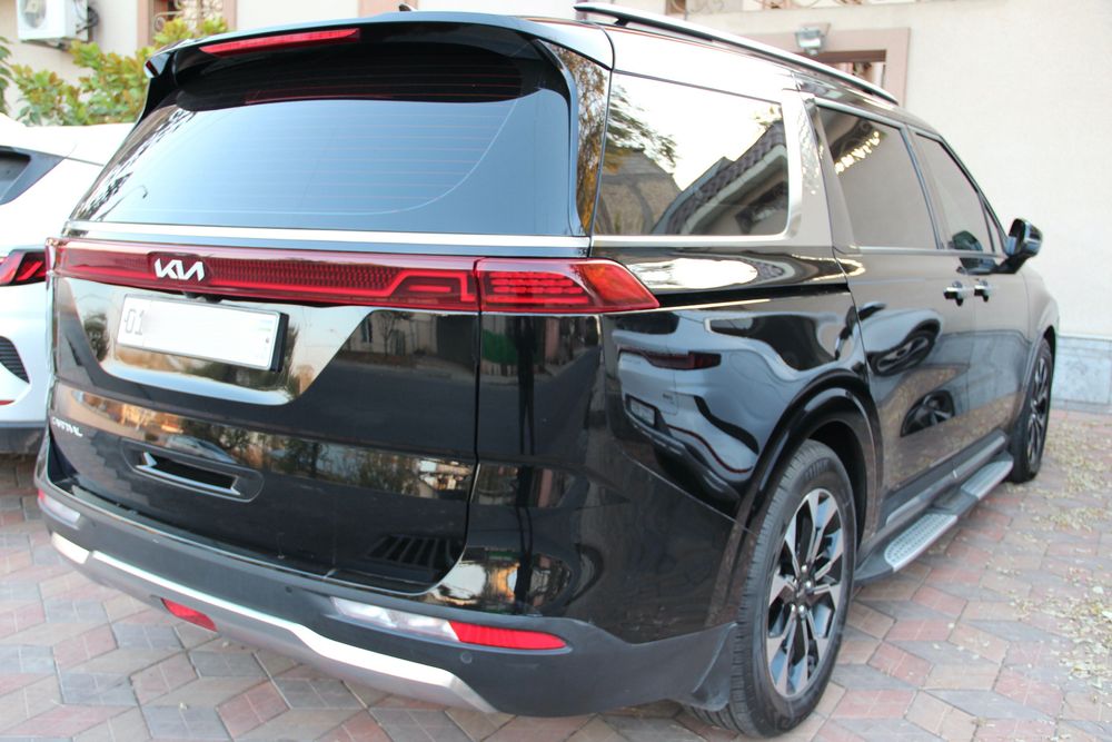 Kia Carnival продается