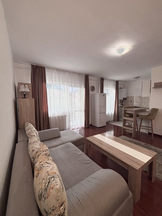 Inchiriez apartament Stejarului Floresti