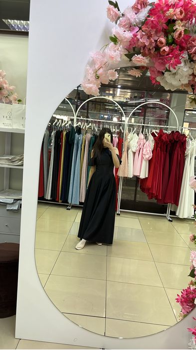 Черное длинное платье