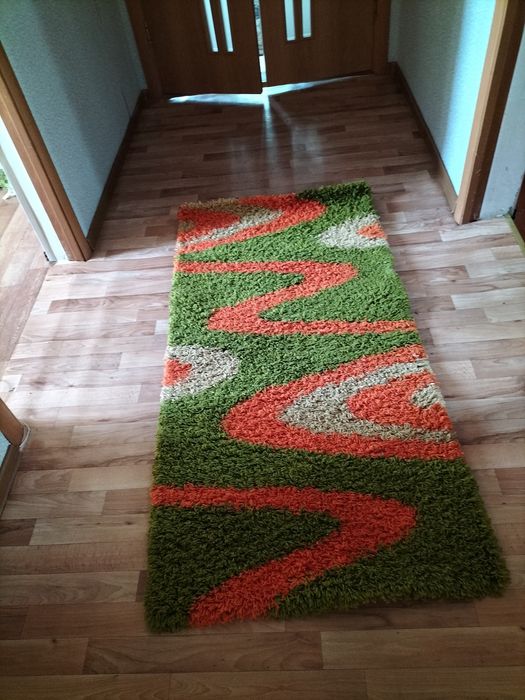 Продам  два. ковра