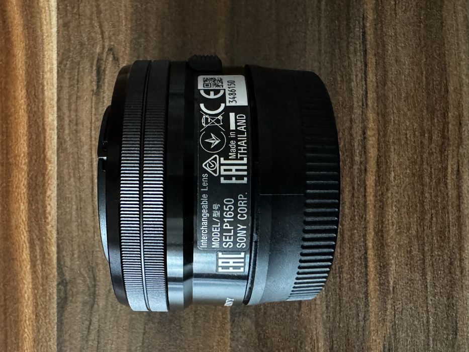 Обектив Sony E 16-50 f3,5-5,6 PZ OSS