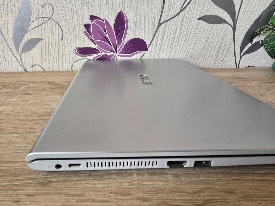 Asus A509FA   15.6", Full HD  Windows 11
