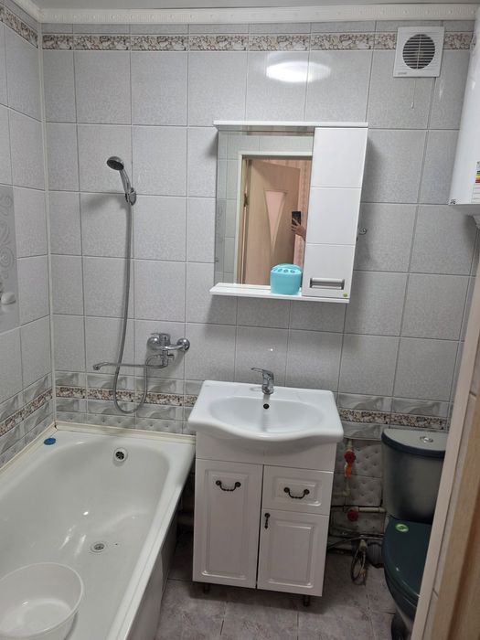 Сдам 2х комнатную  квартиру