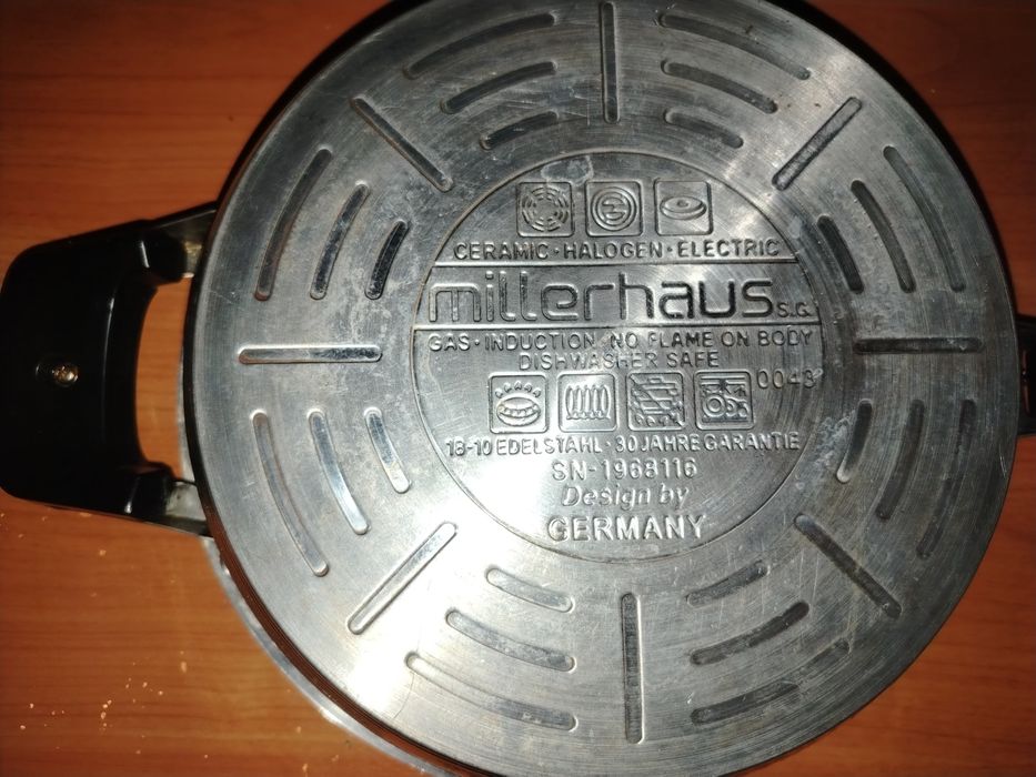 Сковорода с крышкой и сковорода нержавейка