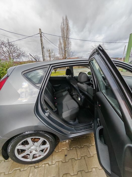 Vând Hyundai i30 1.6 diesel