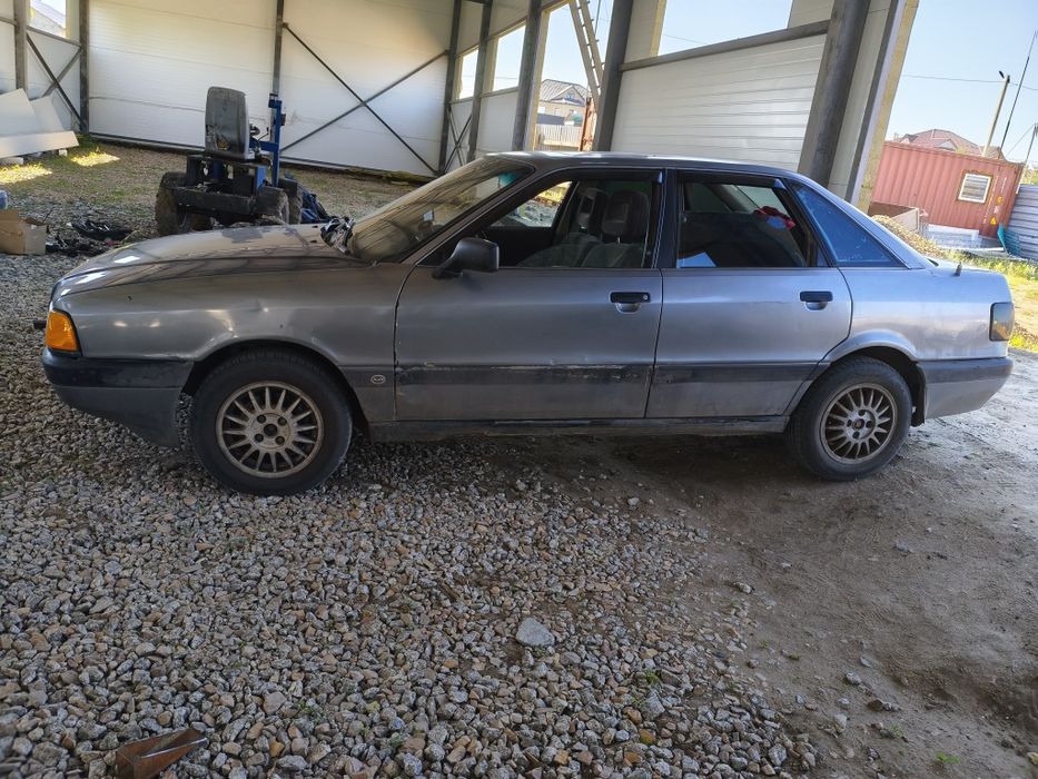 Продам Ауди 80 б3