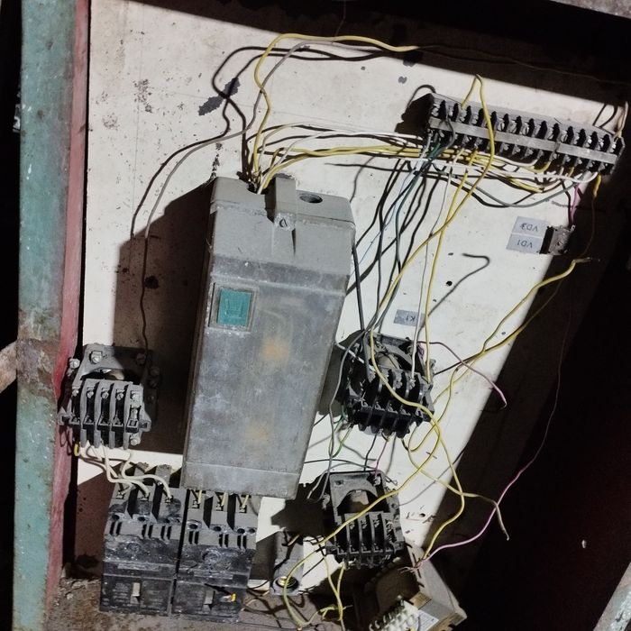 Elektra shit  ishlab turgan yechilgan ..Narxi 700.000