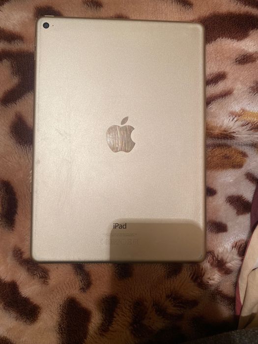 iPad Air 2 în stare bună se oferă spre vânzare