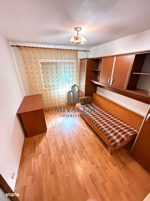 4 camere decomandate Craiovita 2 băi 1/4 bilateral 84 mp