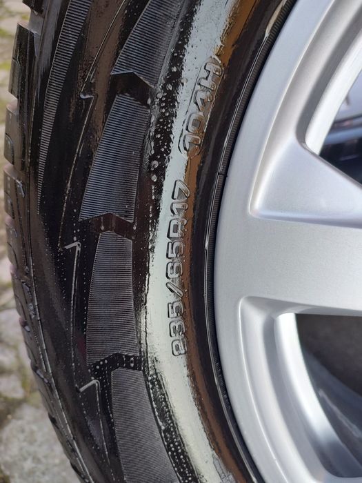 Vând Set Jante Aliaj Audi Q5+Cauciucuri 235/65/17 M+S Goodyear Q3,A4