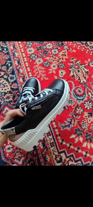 Новые кеды/кроссовки