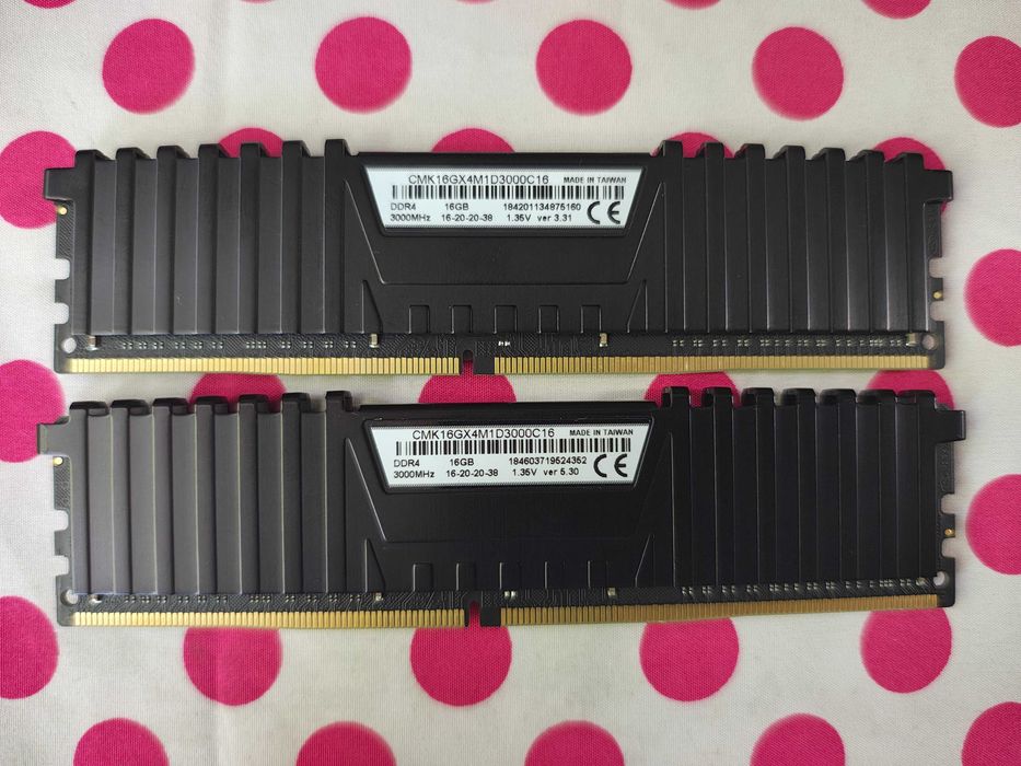 Memorie Corsair Vengeance LPX Black 32GB DDR4 3000MHz, Desktop.