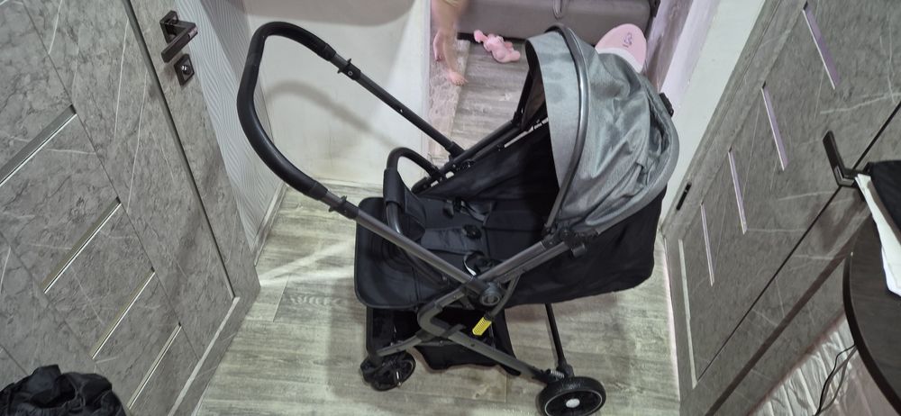 Продам коляску детскую