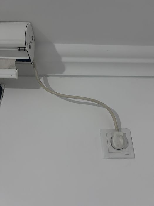 Rolete electrice cu telecomandă