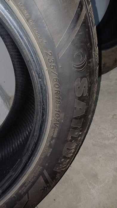 Резина зима 235/60/18