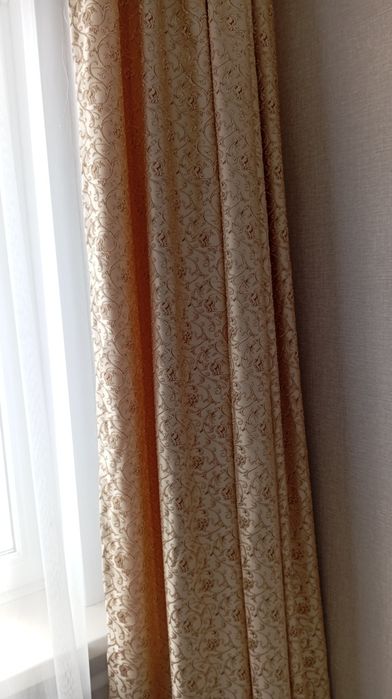 Продам шторы б/у