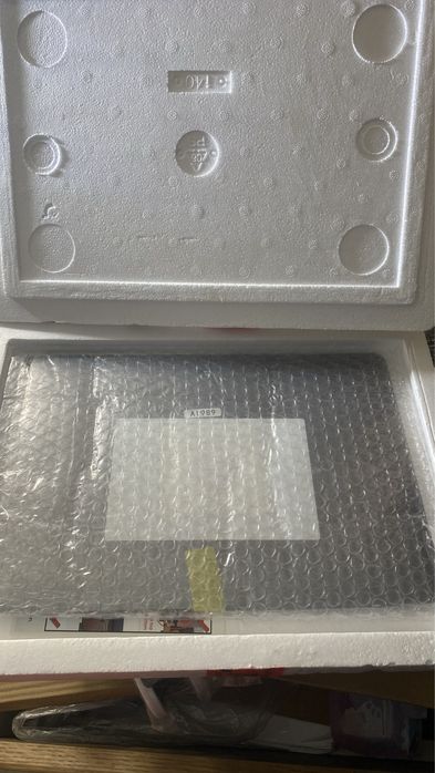 Apple A1989 space gray display