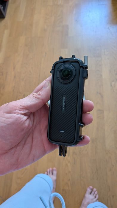 Insta360 X4 cu accesorii