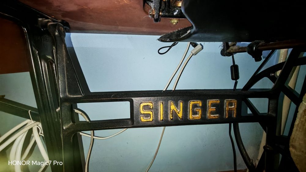 SINGER. mașină de cusut