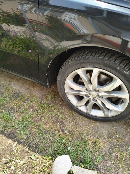 Peugeot 508 blue hdi