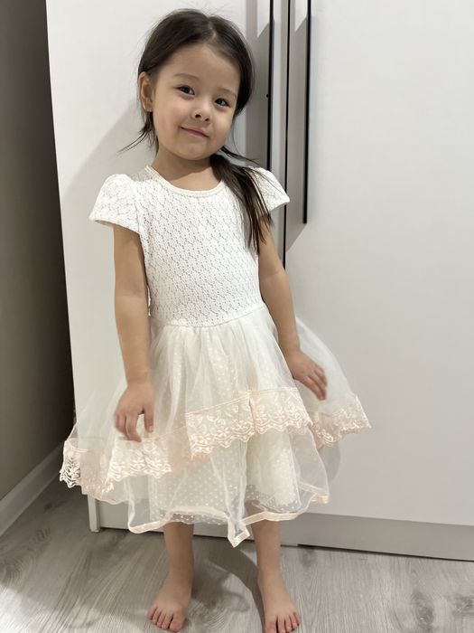 Прокат платьев и костюмов