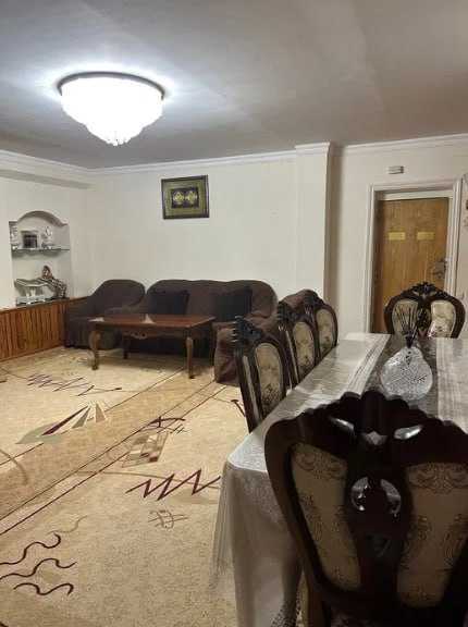 Квартира  4 комнатная 3 этаж 77 Серия Космонавты Мвд Метро рядом