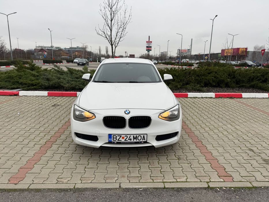 BMW Seria 1 F20 116i Manual
