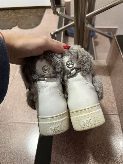 Оригинални лимитирани Michael kors естествен пух