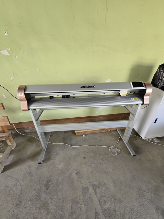 Ровер станок ва плоттер сотилади