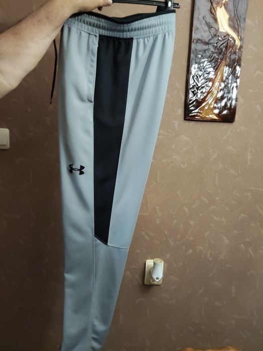 Оригинално мъжко долнище (Under armour).