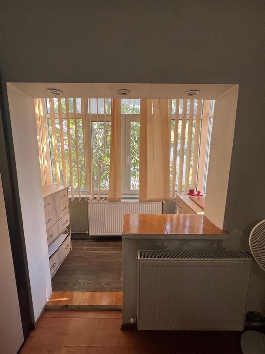 Apartament cu 3 camere , Craiovita Noua- zona George Enescu